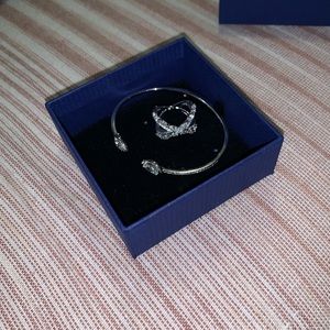 Swavorski matching ring and bracelet